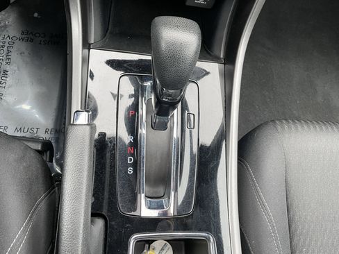 Used 2017 Honda Accord EX image 23