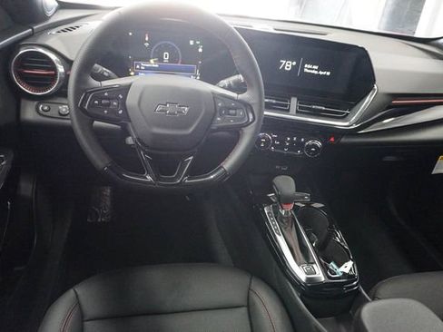New 2026 Chevrolet Trax RS w/ Driver Confidence Package FWD image 11