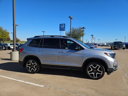 Used 2023 Honda Passport Elite image 4