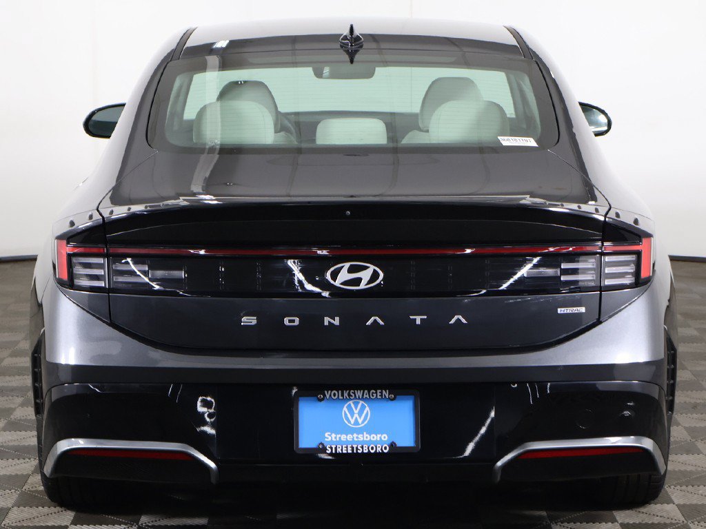 Used 2024 Hyundai Sonata SEL AWD/4WD image 12