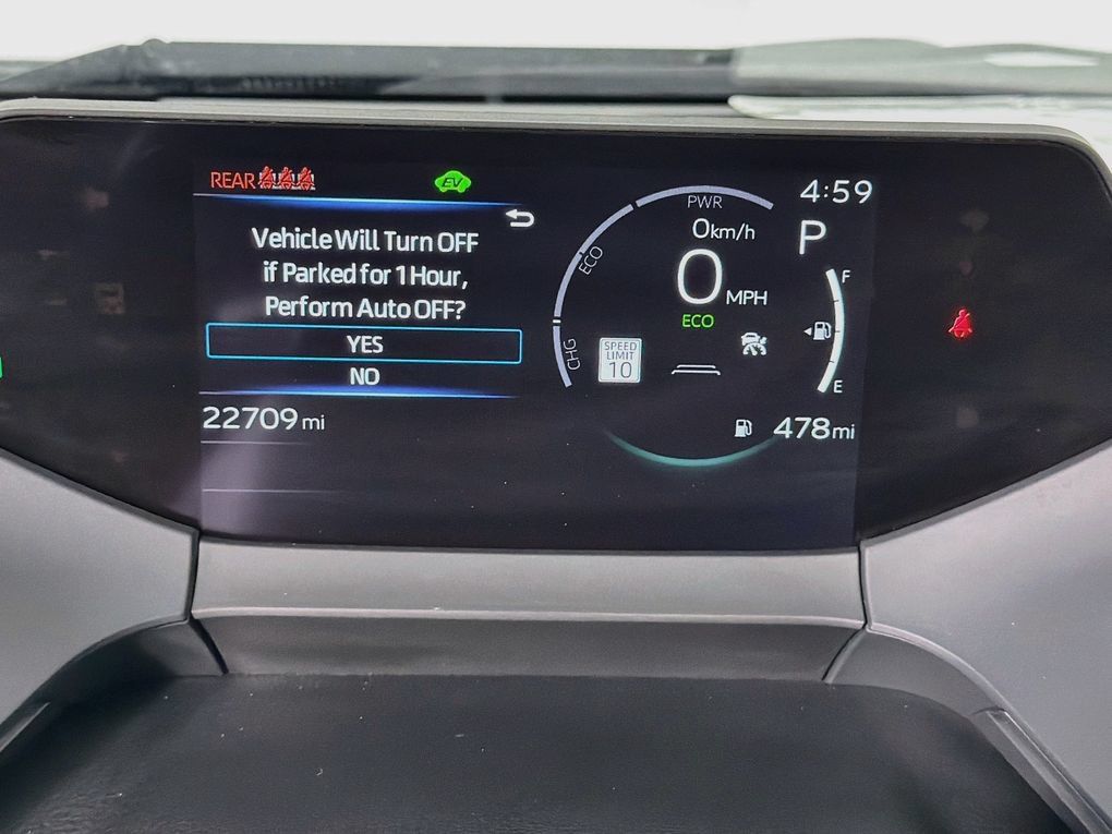 Used 2025 Toyota Prius LE FWD image 18
