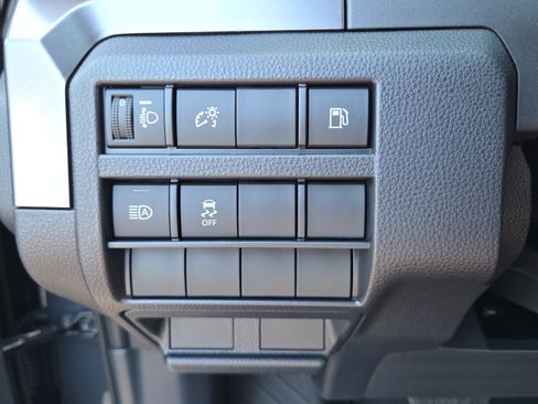 Certified 2026 Toyota 4Runner SR5 AWD/4WD image 18