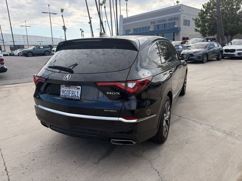 Certified 2023 Acura MDX SH-AWD w/ Technology Package image 5