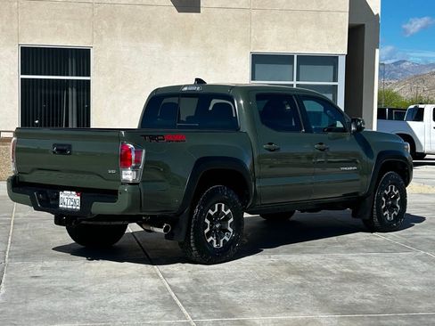 Used 2022 Toyota Tacoma TRD Off-Road w/ Technology Package image 8