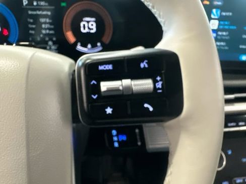 Used 2025 Hyundai Santa Fe SEL image 22