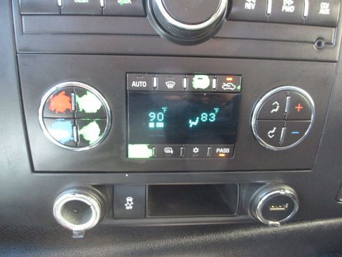 Used 2013 Chevrolet Silverado 1500 LT image 15