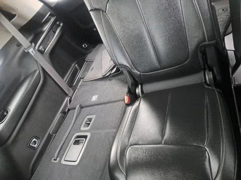 Certified 2022 Jeep Grand Cherokee L Limited image 13