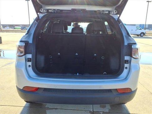 Used 2024 Jeep Compass Limited image 22