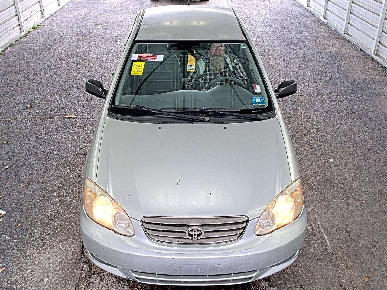 Used 2004 Toyota Corolla CE FWD image 2