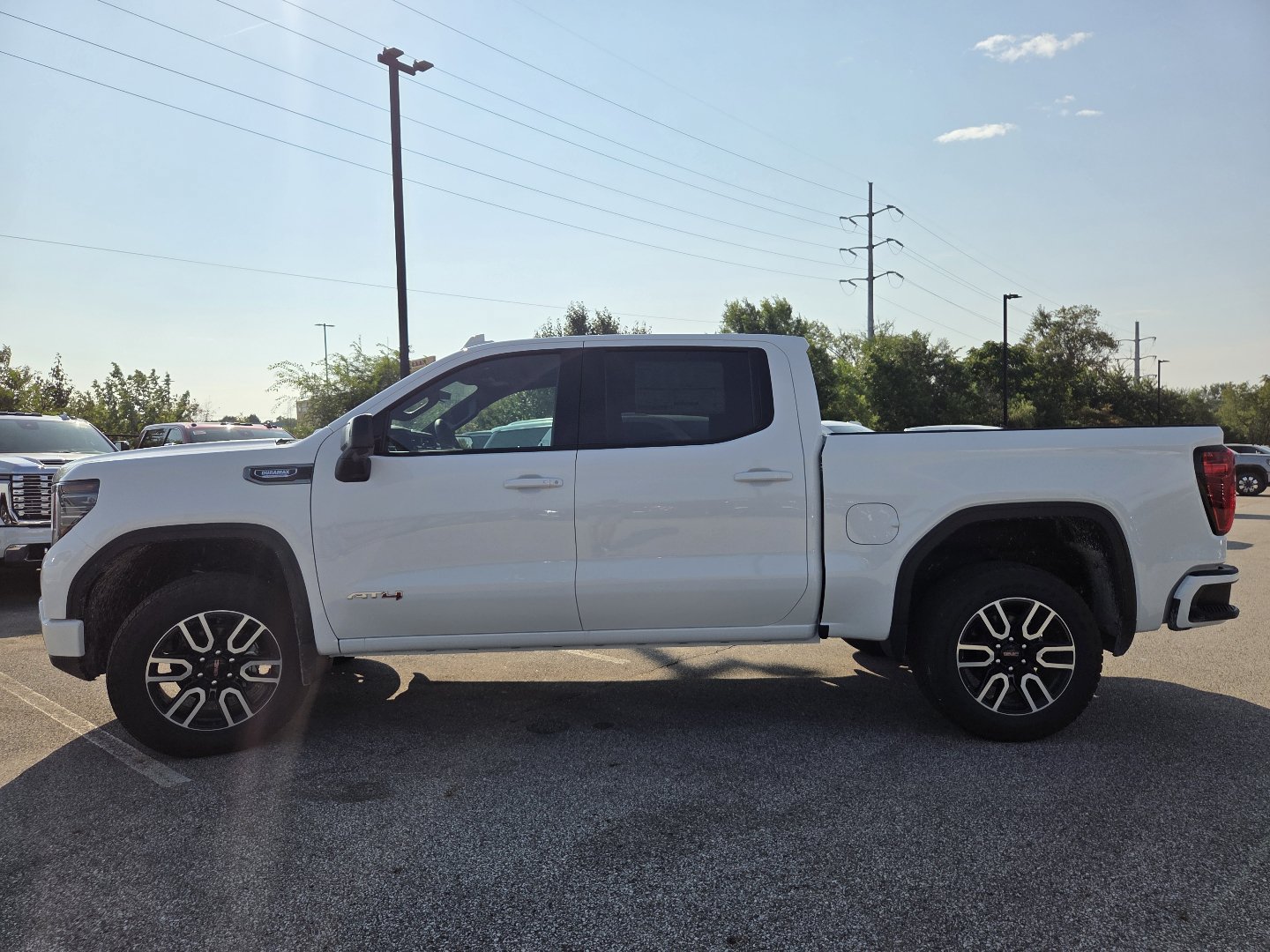 New 2026 GMC Sierra 1500 AT4 w/ AT4 Premium Package AWD/4WD image 16