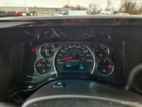 Used 2022 GMC Savana 2500 w/ Enhanced Convenience Package image 50