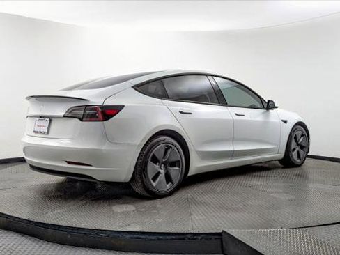 Used 2023 Tesla Model 3 Standard Range image 7
