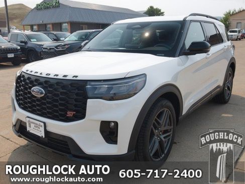 Used 2025 Ford Explorer ST AWD/4WD image 1