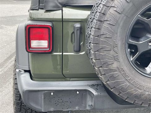 Used 2022 Jeep Wrangler Unlimited Sport image 20