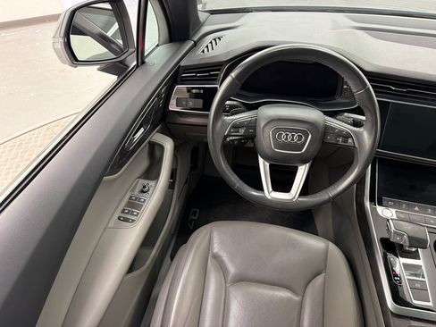 Used 2020 Audi Q7 2.0T Premium Plus AWD/4WD image 28