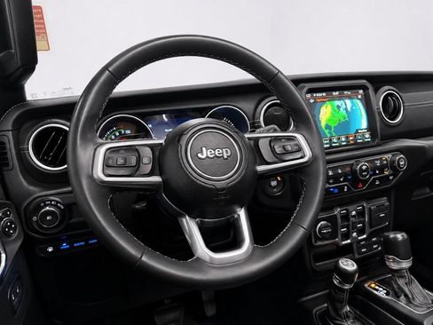 Used 2023 Jeep Wrangler Unlimited Sahara w/ Cold Weather Group AWD/4WD image 25