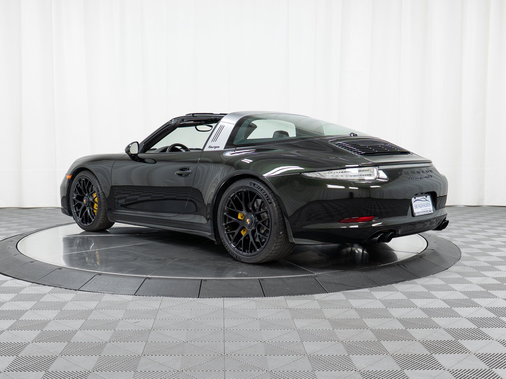Certified 2016 Porsche 911 Targa 4 GTS AWD/4WD image 3