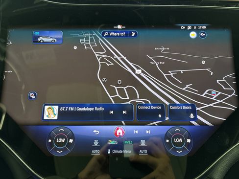 New 2026 Mercedes-Benz EQS 550 4MATIC SUV image 23