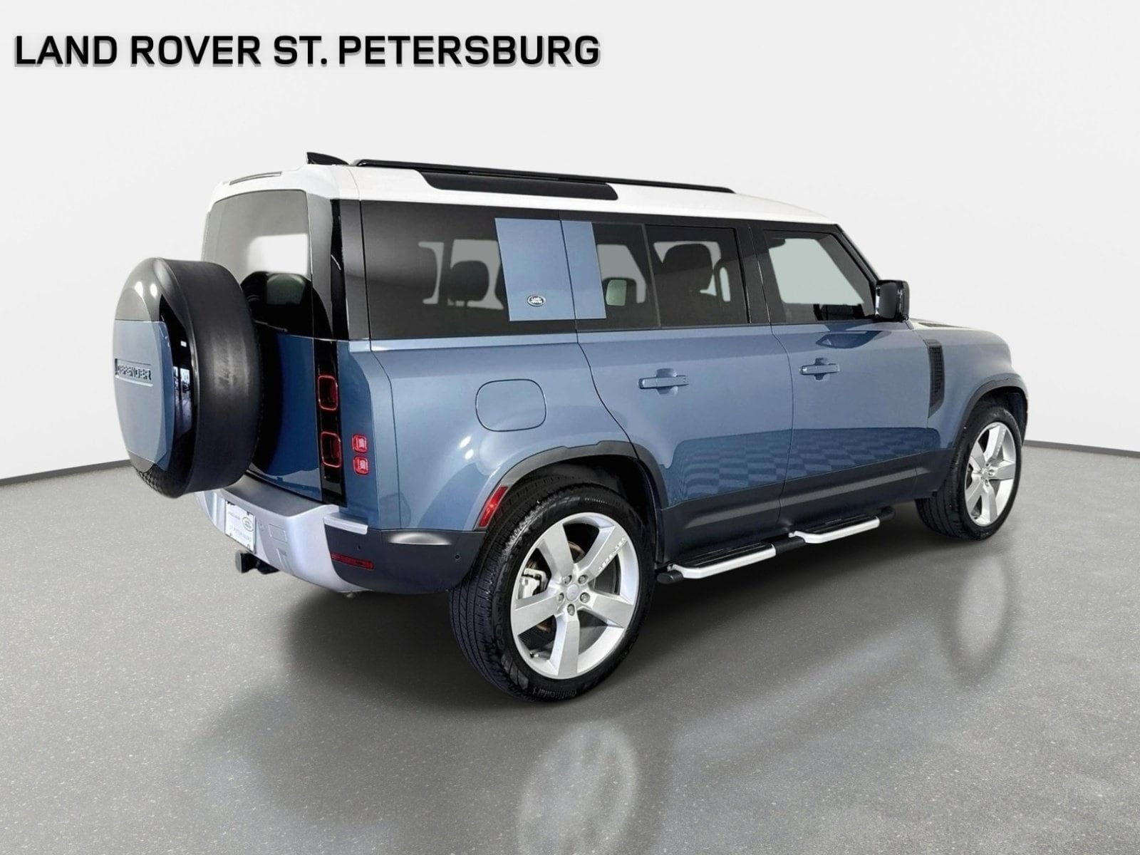 Used 2024 Land Rover Defender 110 S AWD/4WD image 5