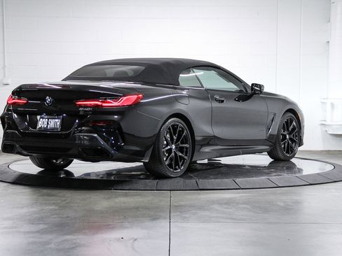 Used 2025 BMW 840i Convertible w/ Comfort Seating Package image 7