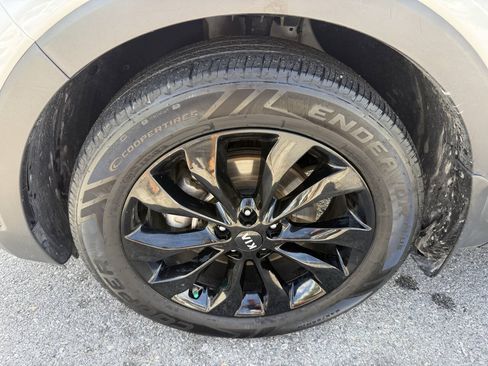 Used 2020 Kia Sorento S AWD/4WD image 18