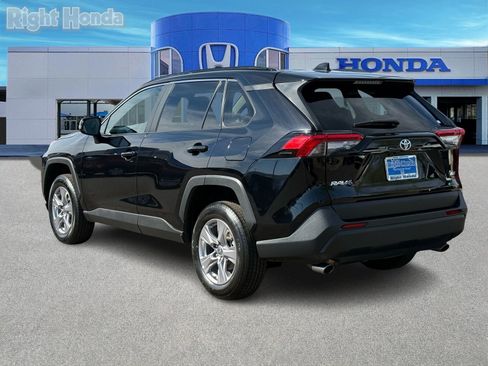 Used 2024 Toyota RAV4 XLE image 4