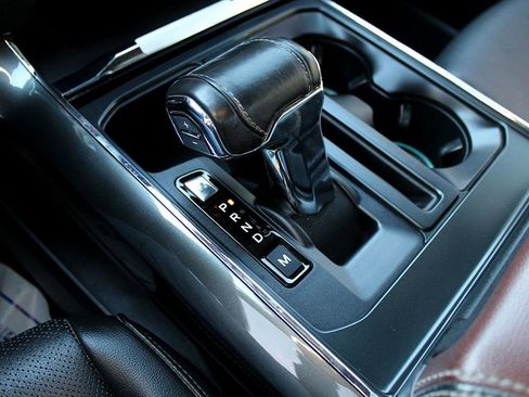 Used 2021 Ford F150 Lariat w/ Equipment Group 502A High image 21