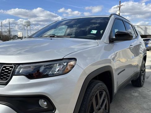 New 2026 Jeep Compass Latitude image 6