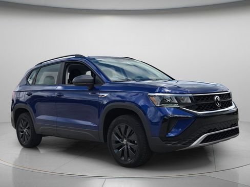 Used 2023 Volkswagen Taos S image 10