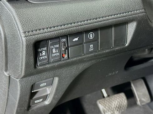Certified 2023 Honda Odyssey Sport image 25