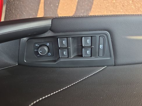 Used 2024 Volkswagen Tiguan SEL R-Line AWD/4WD image 28