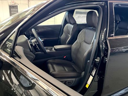 New 2026 Lexus RX 450h AWD image 9