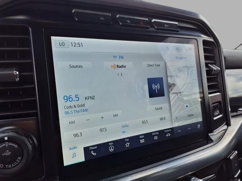 Used 2022 Ford F150 Lariat w/ Equipment Group 502A High image 5