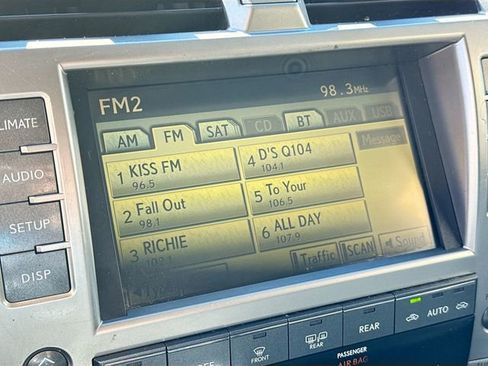 Used 2010 Lexus GX 460 image 16