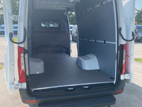 New 2024 Mercedes-Benz Sprinter 3500 image 5