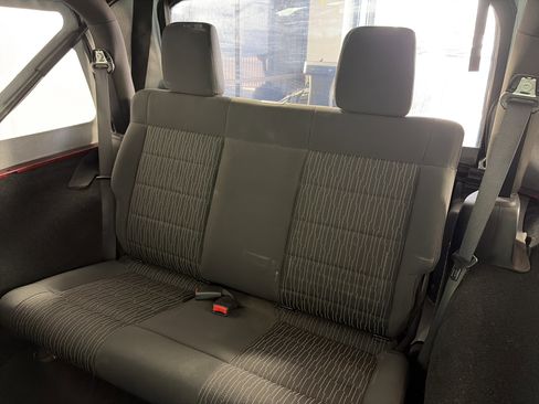 Used 2012 Jeep Wrangler Sport AWD/4WD image 7