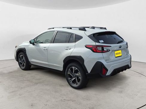 Used 2025 Subaru Crosstrek 2.0i Premium AWD/4WD image 3