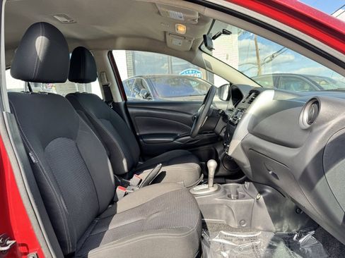 Used 2018 Nissan Versa SV image 13