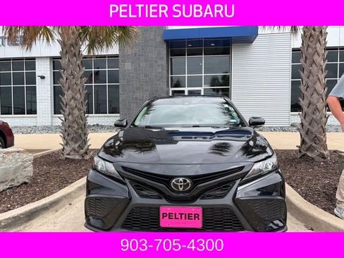 Used 2023 Toyota Camry SE image 2