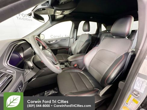 Used 2024 Ford Escape ST-Line Elite w/ Class II Trailer Tow Package image 25