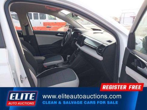 Used 2025 Volkswagen Taos S image 9