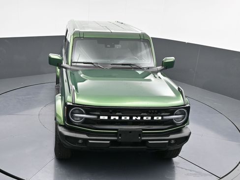 Used 2025 Ford Bronco Outer Banks image 34