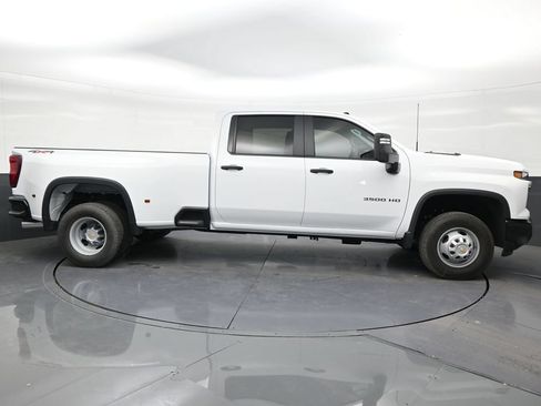 Used 2026 Chevrolet Silverado 3500 W/T AWD/4WD image 6