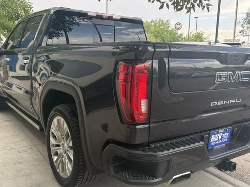 Used 2020 GMC Sierra 1500 Denali w/ Denali Ultimate Package AWD/4WD image 12