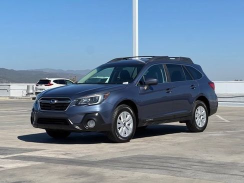 Used 2018 Subaru Outback 2.5i Premium AWD/4WD image 6