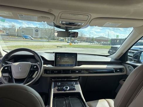 Used 2022 Lincoln Aviator Reserve w/ Equipment Group 201A image 25