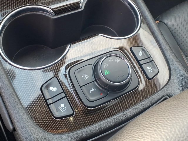 Used 2023 GMC Acadia AT4 w/ Technology Package AWD/4WD image 10
