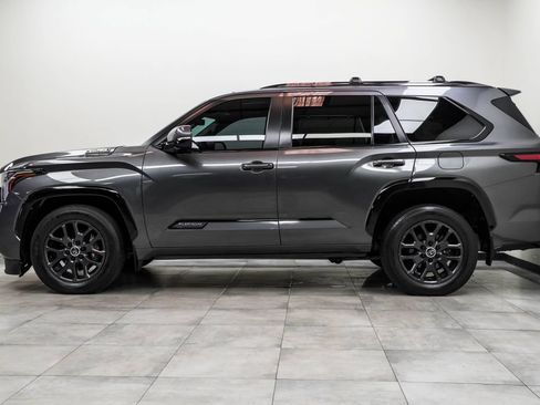 Used 2024 Toyota Sequoia Platinum AWD/4WD image 8