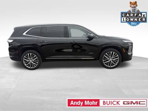 Used 2025 Buick Enclave Avenir AWD/4WD image 10