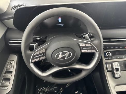 Used 2025 Hyundai Palisade SE AWD/4WD image 24